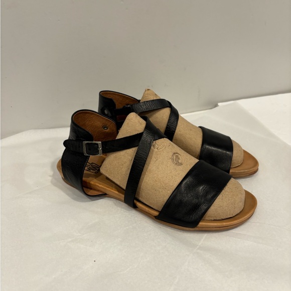 Miz Mooz Black Leather Crisscross Strap Sandals Made in Portugal - Picture 4 of 8